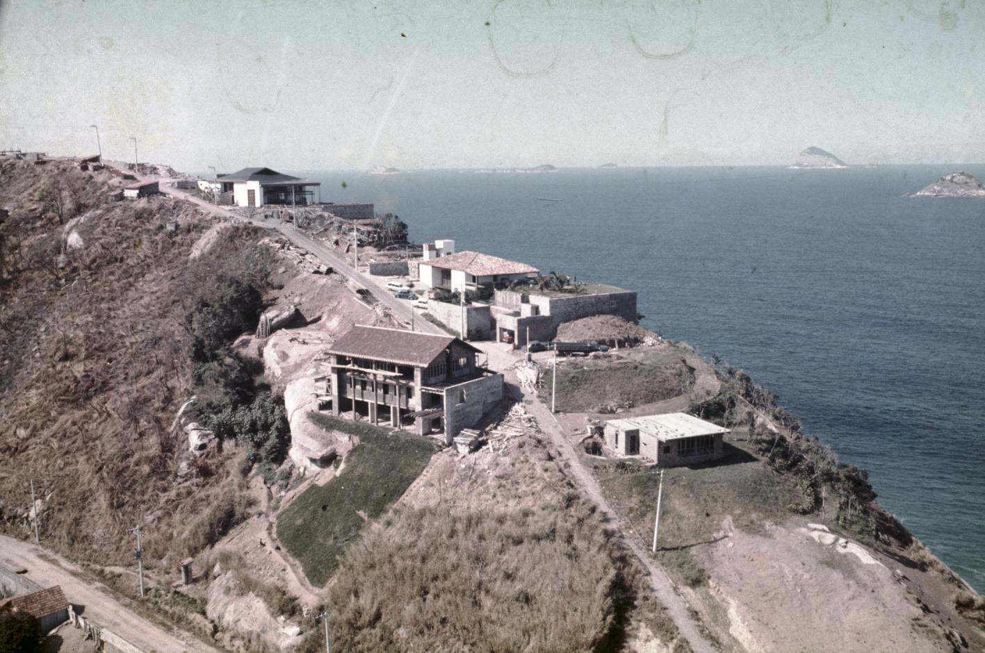 Janela panorâmica para o mar